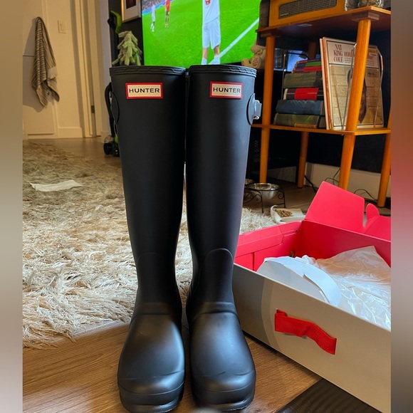 Hunter Rain Boots- Original style. Size 8 Womens - Picture 3 of 4